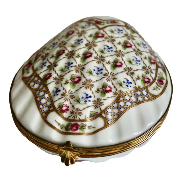 Vintage Limoges Castel Porcelain Hand Painted Box Made in France For Sale