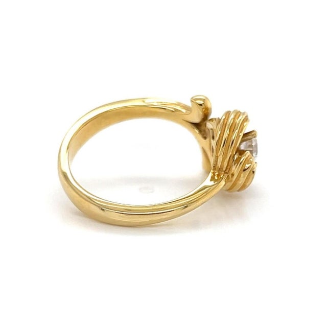 Transparent Mid 20th Century Carrera y Carrera Diamond 18k Yellow Gold Fancy Flower Ring Size 7 For Sale - Image 8 of 8