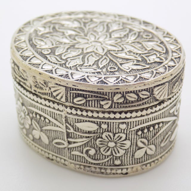 Metal Vintage Italian Oval Tall Silver 800 Pill Trinket Snuff Box, 1980s For Sale - Image 7 of 14