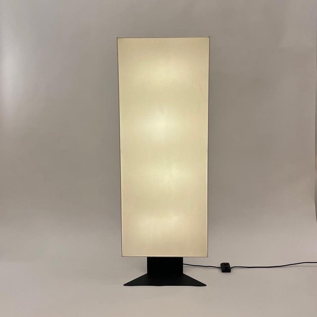 Artemide Accademia Floor Lamp in Black Structured Steel and White Jersey Fabric by Cini Boeri for Artemide, Italy, 1978 For Sale - Image 4 of 15