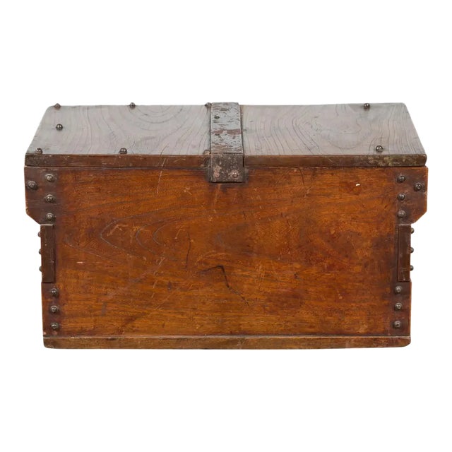 Indonesian 19th Century Wooden Trunk with Partially Removable Top and Iron Studs For Sale
