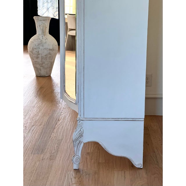 19th Century French Louis XV Provincial Petite Armoire For Sale - Image 4 of 12