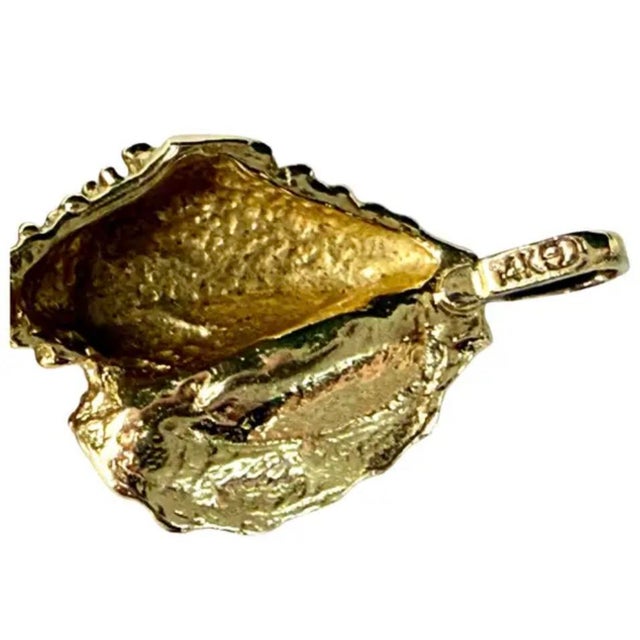 Vintage 14k Yellow Gold Seashell Bracelet For Sale In Tampa - Image 6 of 8