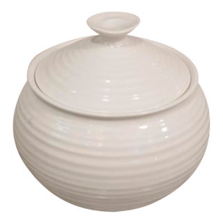Sophie Conran for Portmeirion White Ribbed Pot Bellied Ceramic Oven to Table Serving Casserole With Lid For Sale