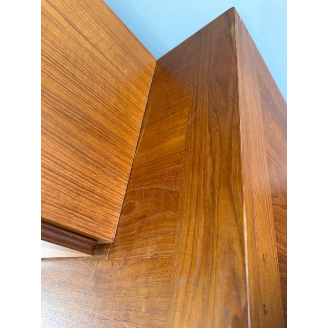 1970s Skovby Danish Modern Illuminated Teak Display & Bar Cabinet / Sideboard by Skovby Møbelfabrik For Sale - Image 18 of 18