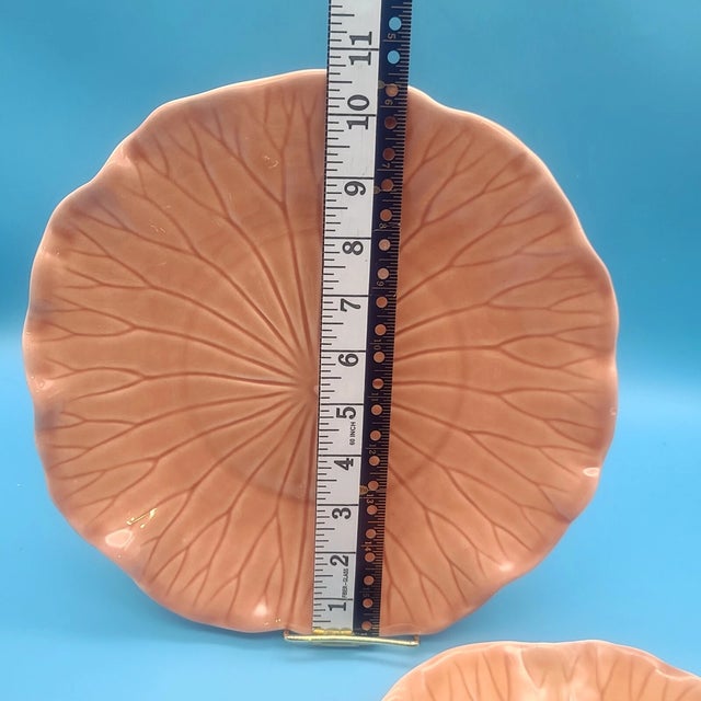 Ceramic Vintage Metlox Poppytrail Lotus Dinner & Salad Plates With Mug - 6pcs For Sale - Image 7 of 7