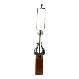 Mid-Century Modern Sculptural Chrome and Walnut Table Lamp, 1970s For Sale