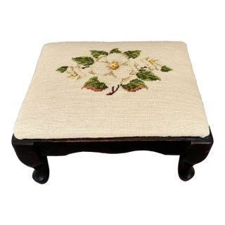 Vintage Queen Anne Walnut Footstool With Needlepoint Tapestry Magnolia Flower Design For Sale