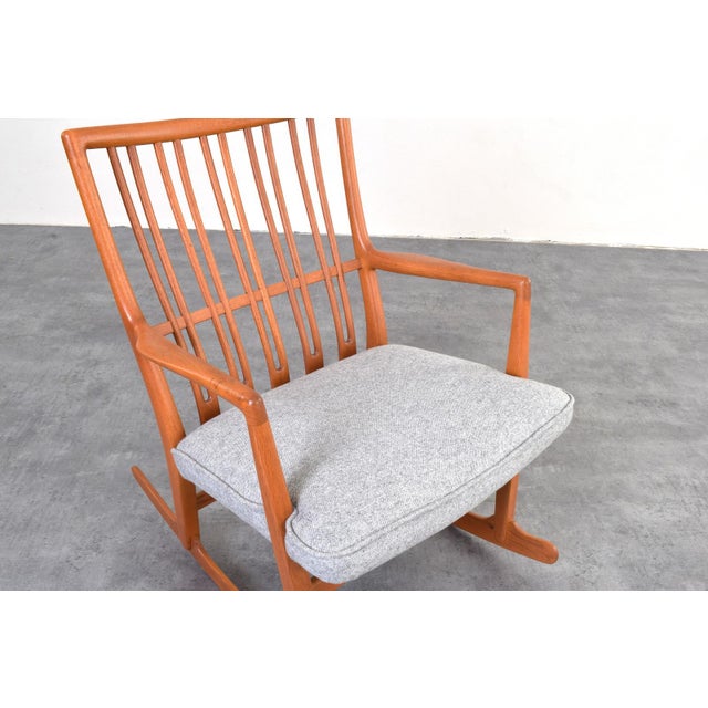 ML33 Rocking Chair by Hans J. Wegner for A/S Mikael Laursen, 1950s For Sale - Image 14 of 18