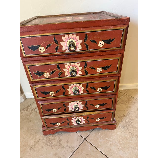 Wood Late 20th Century Shabby Chic Orange Rust Flower Painted 5 Drawer Nightstand Chest of Drawers For Sale - Image 7 of 12