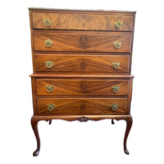 1930s Walnut Highboy Chest on Chest 5 Drawers For Sale