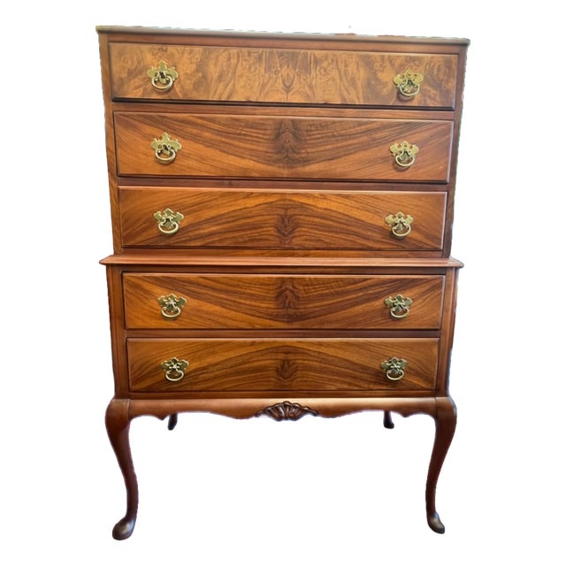 1930s Walnut Highboy Chest on Chest 5 Drawers For Sale