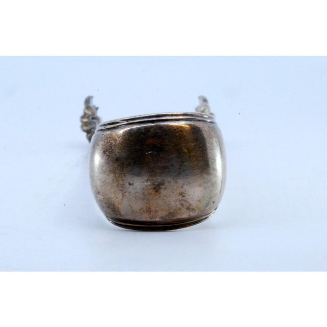 Silver Ice Tongs with Grooves and Reliefs on the Claw-Shaped Tongs For Sale - Image 6 of 10