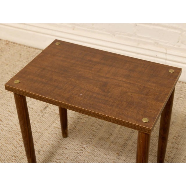 Vintage Mid-Century Modern Wood Side Table With Brass Corner Accents For Sale In Los Angeles - Image 6 of 8
