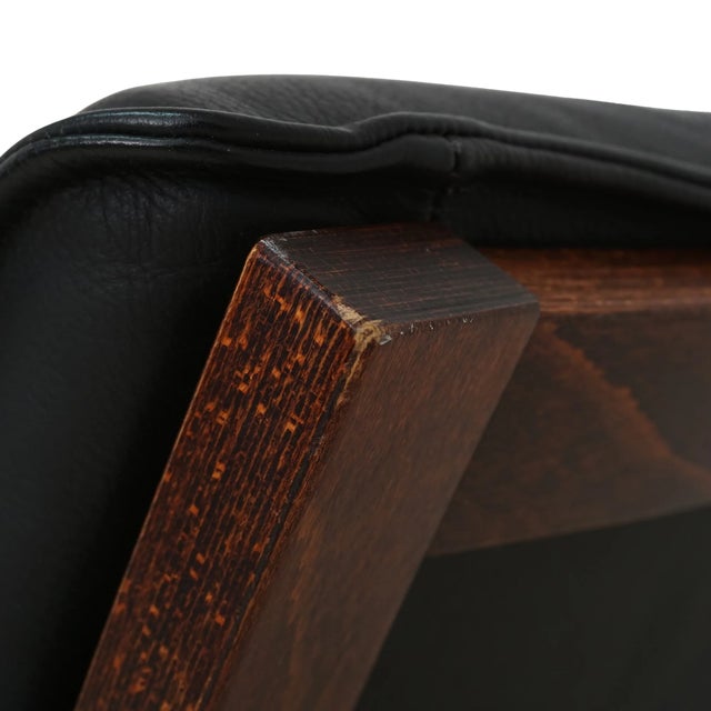Black Mid 20th Century Pair of Beech and Leather Lounge Chairs For Sale - Image 8 of 10