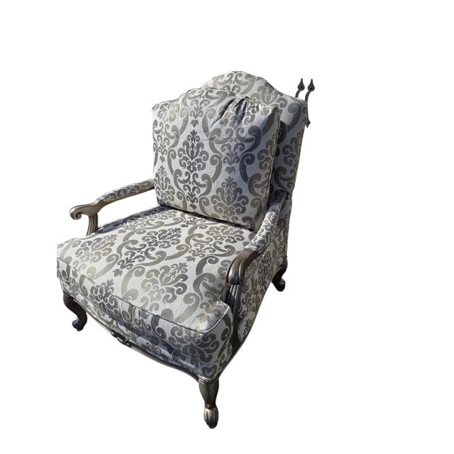 1990s Oversized Ethan Allen Versailles Bergere Lounge Chair & Ottoman Set Damask For Sale - Image 11 of 18