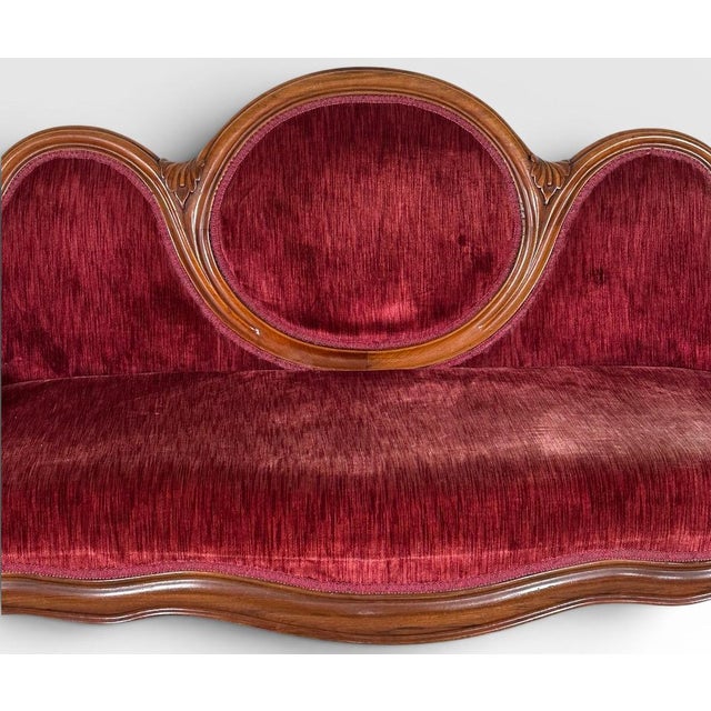 Antique Victorian Carved Walnut Triple Back Cranberry Velvet Settee For Sale - Image 4 of 18