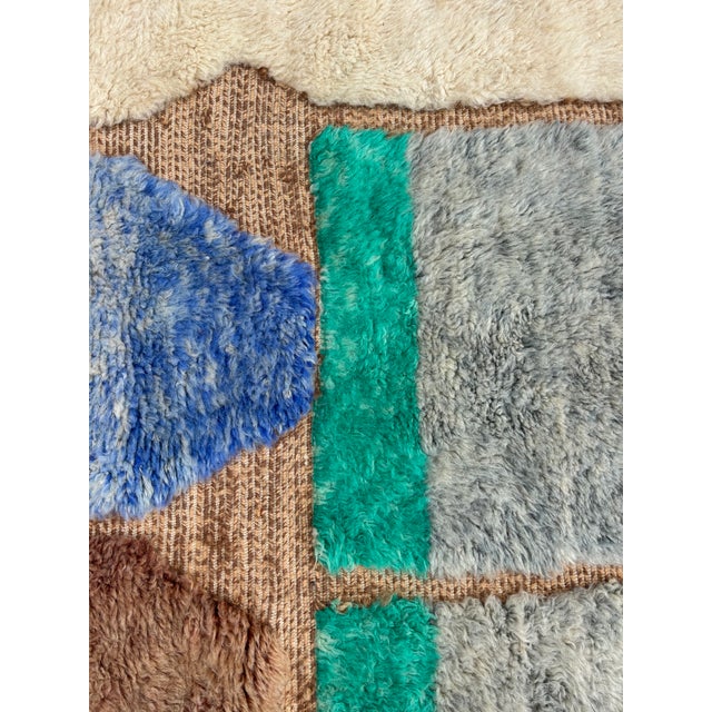 Early 21st Century Moroccan Mrirt Rug in Handwoven Abstract Wool, 2010s For Sale - Image 5 of 13