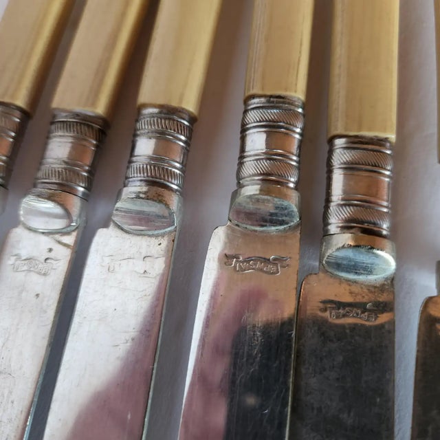 Early 20th Century Early 20th Century English Sheffield Epns A1 Silverplate 6 Butter Knives For Sale - Image 5 of 12