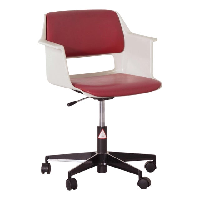 Red Office Chair 2712 with Armrests by André Cordemeyer for Gispen, 1970s For Sale