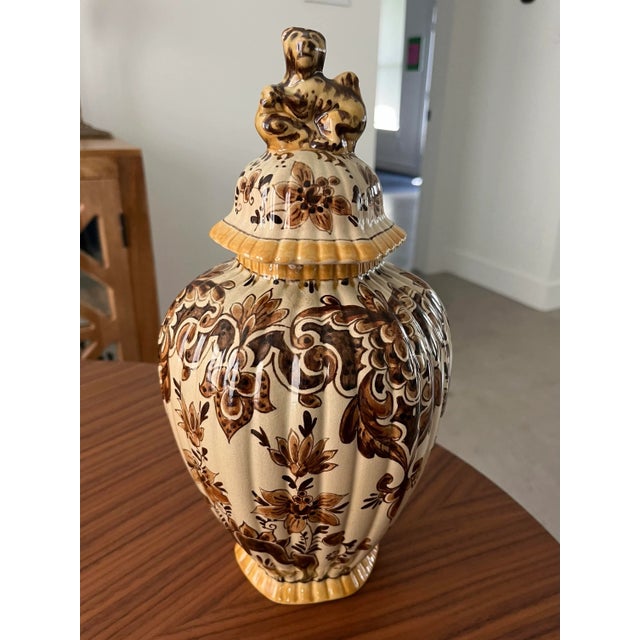 1940s Plateelbakkerij Zuid-Holland Lidded Vase, Gouda, Netherlands For Sale - Image 9 of 12