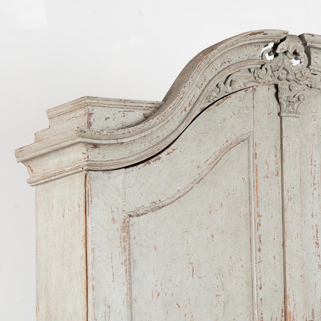 18th Century Swedish Gray Painted Oak Secretary Bureau For Sale - Image 4 of 11