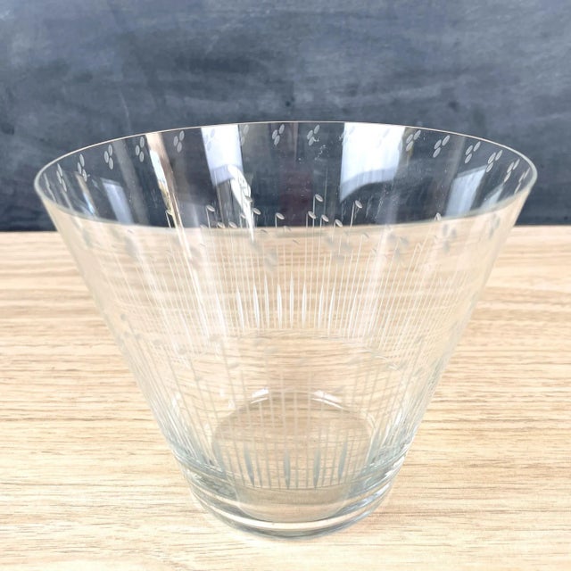 1980s Nuutajarvi Notsjo Kaj Franck Wheel Cut Vase - Vintage Finland Art Glass For Sale - Image 5 of 8