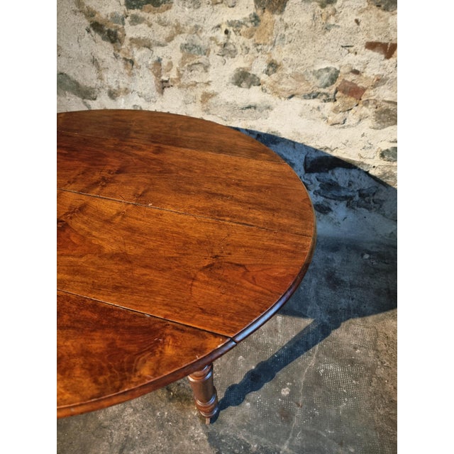 Antique French Oval Extendable Drop-Leaf Dining Table in Walnut, Early 1900s For Sale - Image 16 of 18
