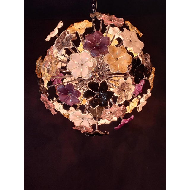 Murano chandelier, sputnik model, vintage, 70s venini style. Spectacular sputnik in polished chrome, with rods of...