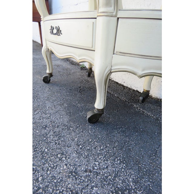 1960s White Furniture French Pained Two Tiers Bar Liquor Cart Server For Sale - Image 15 of 18