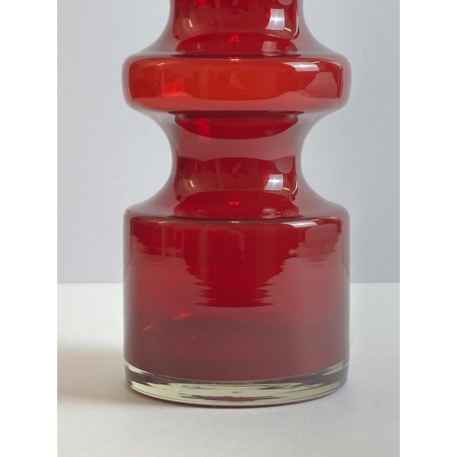 Vintage Swedish Red Glass Vase by Per-Olof Ström for Alsterfors, 1960s For Sale - Image 4 of 10