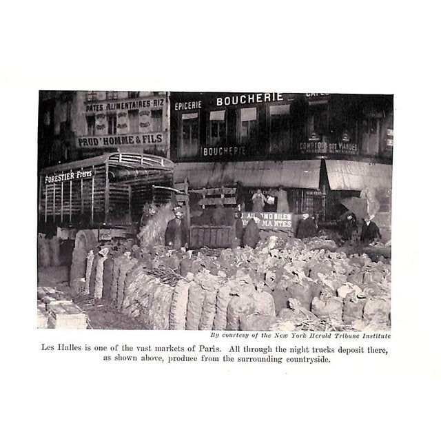 "A Guide to the Restaurants of Paris" 1929 Bonney, Therese and Louise For Sale - Image 9 of 12