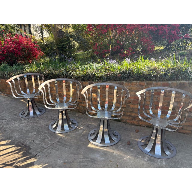 Woodard Furniture Co. Herbert Saiger for Russell Woodard Mid Century Modern Swivel Chairs - Set of 4, Attributed For Sale - Image 4 of 10