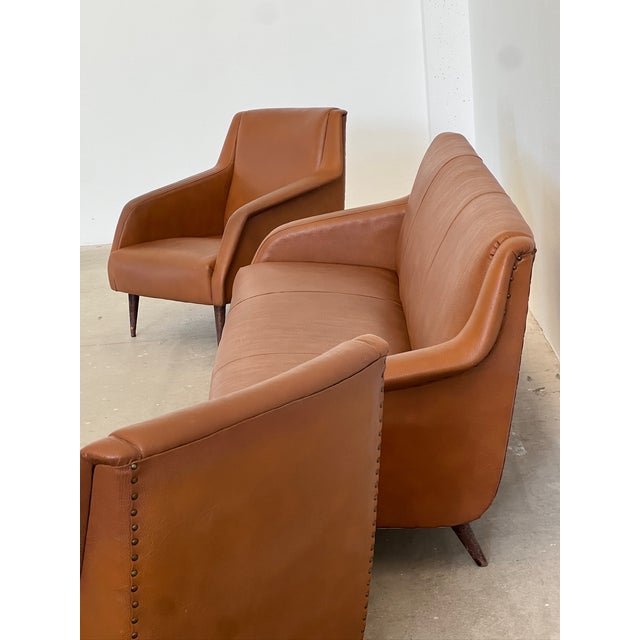 Model 802 Sofa and Armchairs by Carlo de Carli for Cassina, 1950s, Set of 3 For Sale - Image 6 of 18