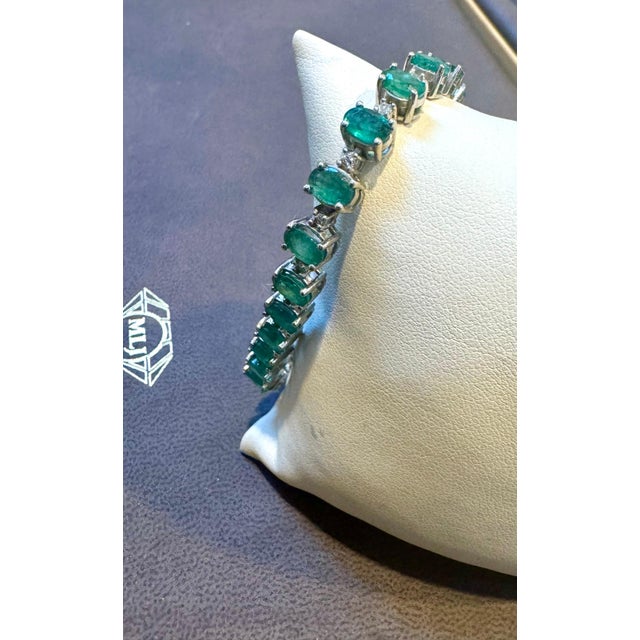 12 Carat Natural Emerald & Diamond Cocktail Tennis Bracelet 14 Karat White gold For Sale - Image 9 of 18