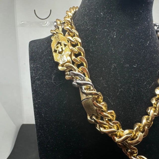1960s Costume Jewelry Long Chain by Helen Rubinstein For Sale - Image 4 of 12
