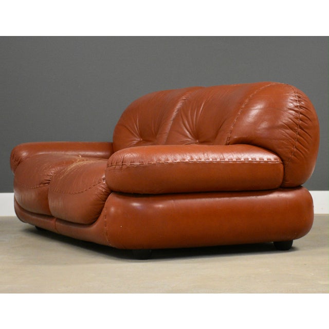 Modern 1970s Brown Leather Sapporo Loveseat Sofa by Mario Marenco For Sale - Image 3 of 10