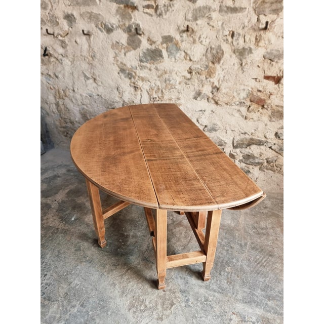 1930s Vintage French Gateleg Table Oval Drop-Leaf Dining Table, France, 1950 For Sale - Image 5 of 18