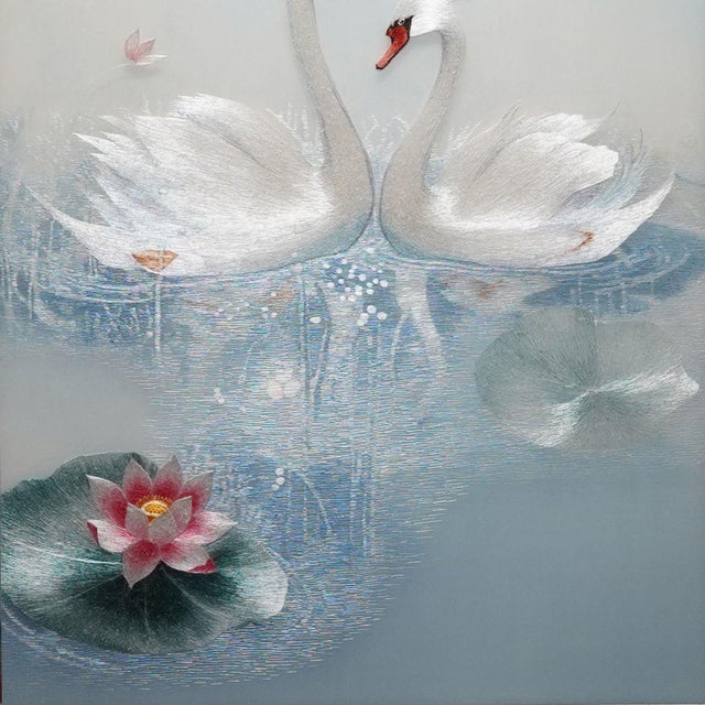 Off-white Handcrafted Suzhou Embroidery Swan Water Scene Wall Art – Double-Sided Silk Embroidery Decorative Panel For Sale - Image 8 of 10