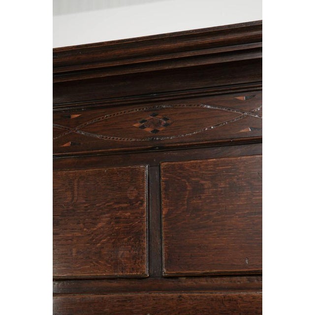 Wood Antique English Chest of Drawers in Oak, 1700s For Sale - Image 7 of 15