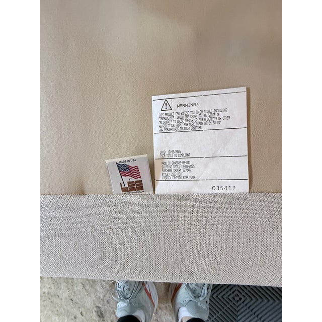 2020s Lee Industries Bumper Chaise For Sale - Image 5 of 9