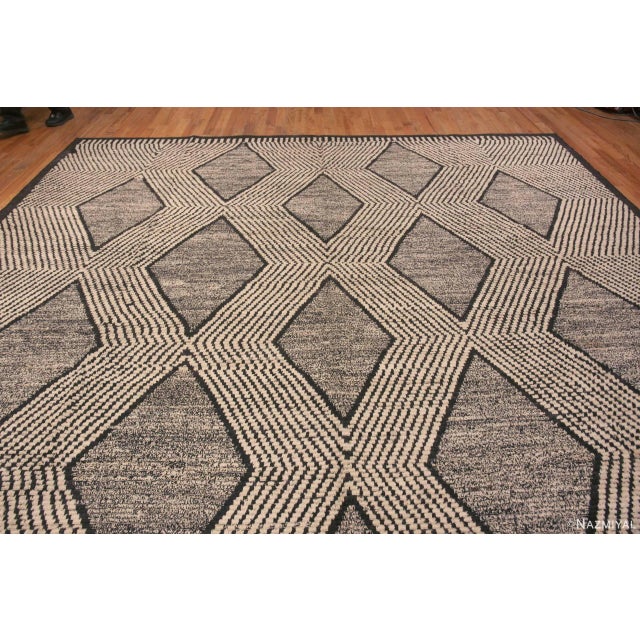 Nazmiyal Collection Diamond Design Modern Large Area Rug For Sale In New York - Image 6 of 8