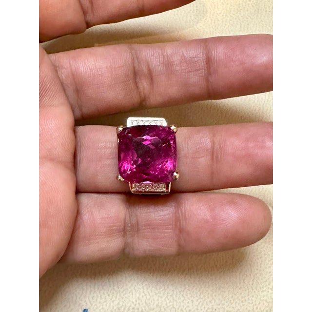 12 Carat Cushion Cut Natural Pink Tourmaline & Diamond 14 Karat Yellow Gold Ring For Sale - Image 18 of 18