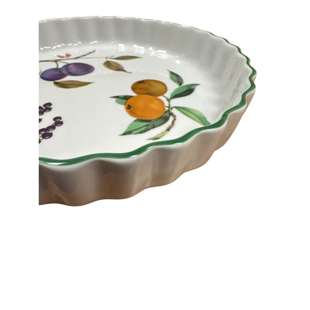 English Vintage 1986 Royal Worcester Fine Porcelain Evesham Vale Pattern Quiche For Sale - Image 3 of 8