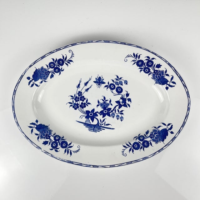 Oval Grand Bouquet Platter from Boch Frères, La Louvière, Belgium, 1920 For Sale - Image 4 of 7