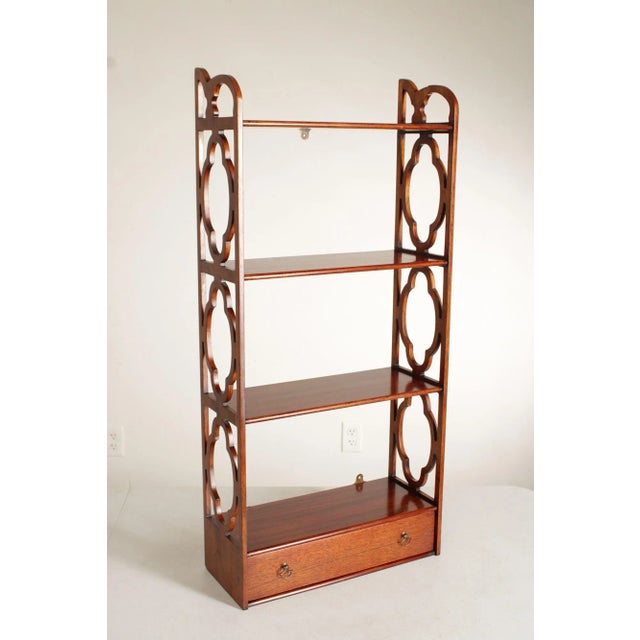 Georgian Style Mahogany Wall-Hanging Etagere For Sale In Philadelphia - Image 6 of 12
