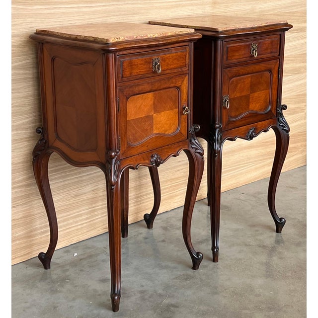 Louis XV Style Walnut Nightstands with Marble Top, 1930s, Set of 2 For Sale - Image 4 of 18