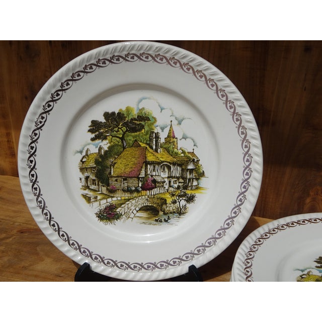 Set of 6 dinner plates, 24 cm in diameter. Made of French earthenware in Lorraine before 1923 by Keller & Guérin,...