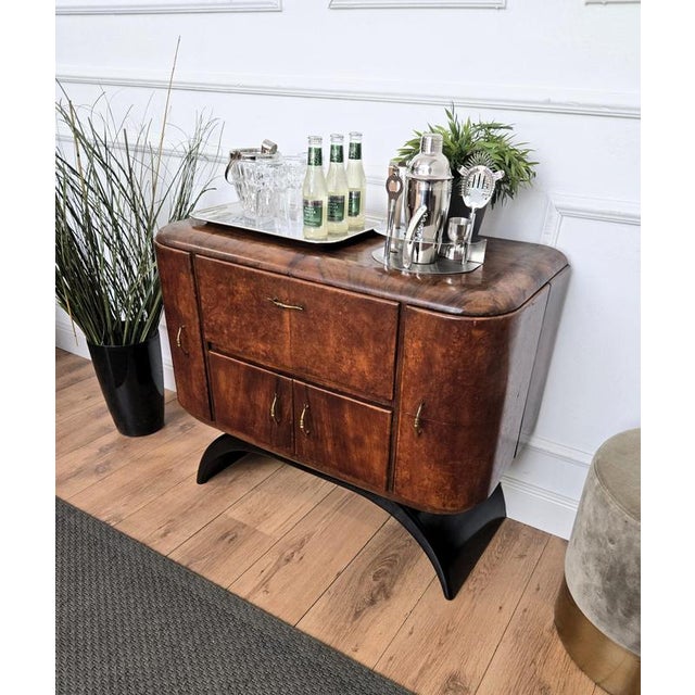 Mid-Century Art Deco Italian Walnut Burl and Mirror Mosaic Dry Bar Cabinet by Paolo Buffa, 1950s For Sale - Image 6 of 10