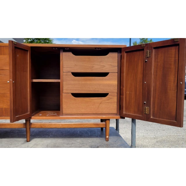 1964 Merton Gershun for American of Martinsville Lowboy Walnut 6-Drawer Dresser With Mirror and Cane Doors For Sale In Baltimore - Image 6 of 7